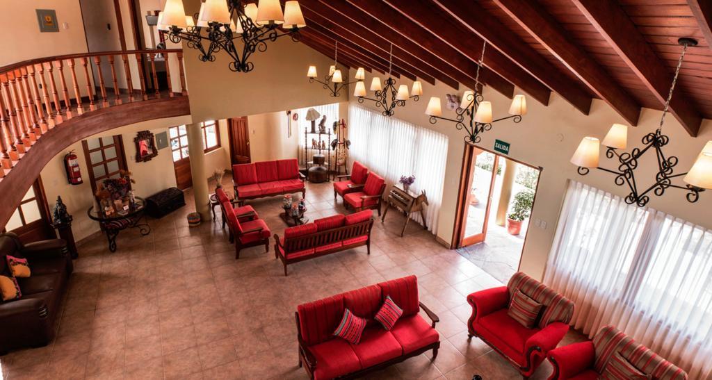 Hotel Mabey אורובמבה מראה חיצוני תמונה