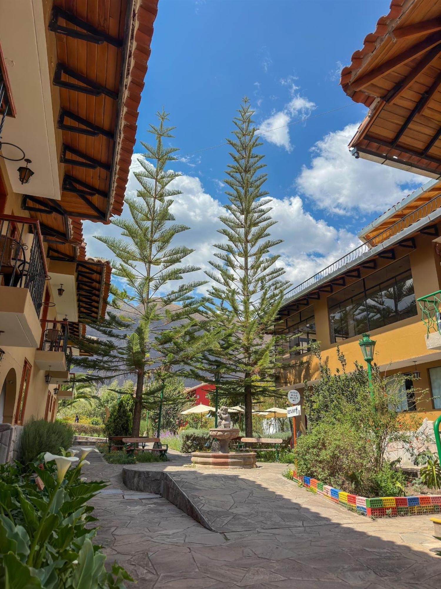 Hotel Mabey אורובמבה מראה חיצוני תמונה